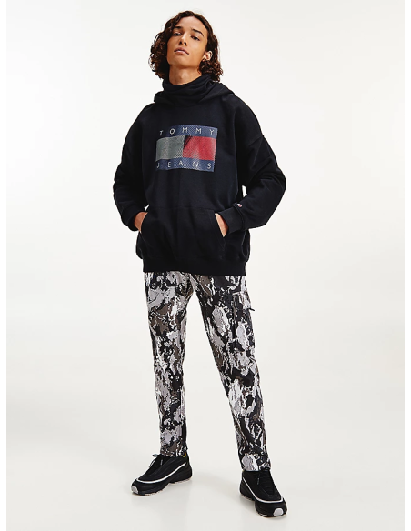 Men's black sweatshirt Tjm Reflective Flag Tommy Jeans